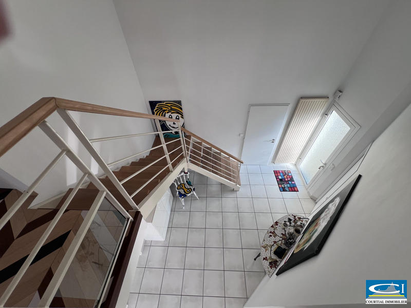 Villa - 137 m² - 5 pièces