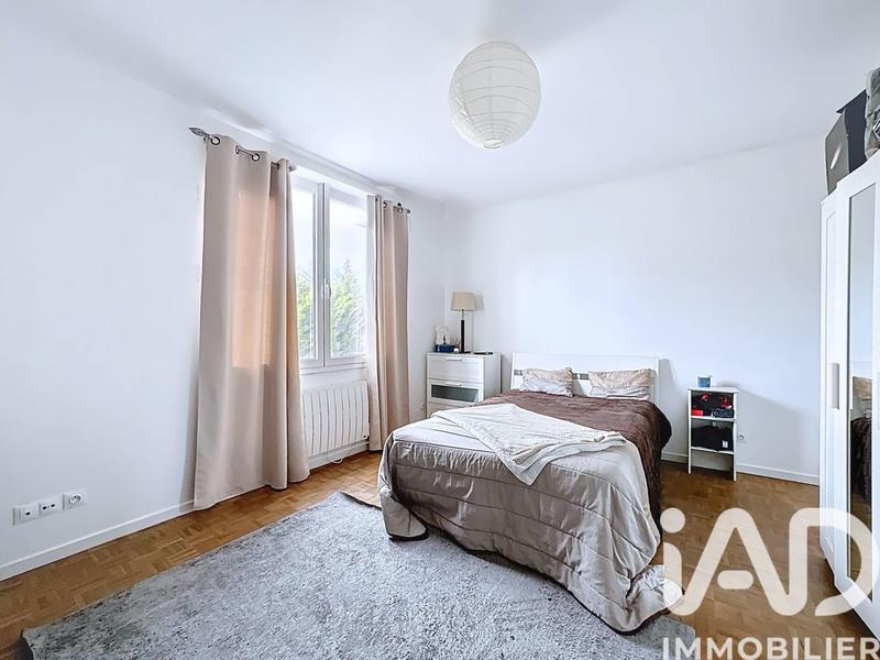 Maison - 219 m² - 8 pièces
