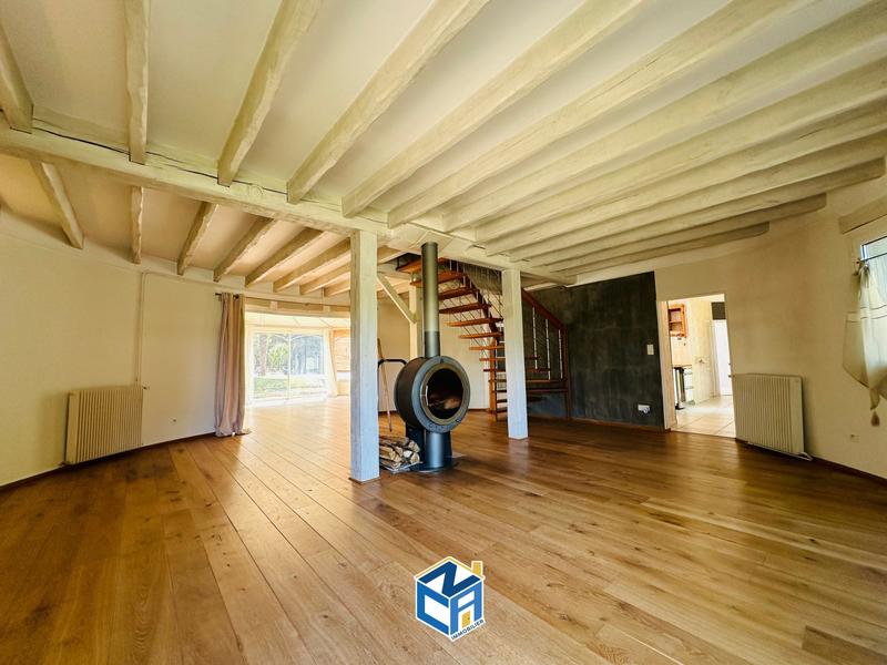 Maison - 253 m² - 10 pièces