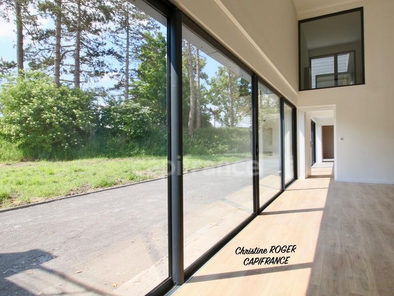 Maison - 268 m² - 8 pièces