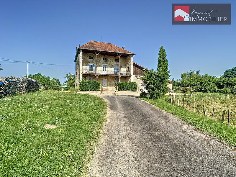 Maison - 187 m² - 7 pièces