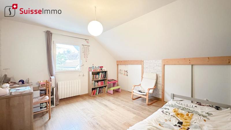 Maison - 208 m² - 7 pièces