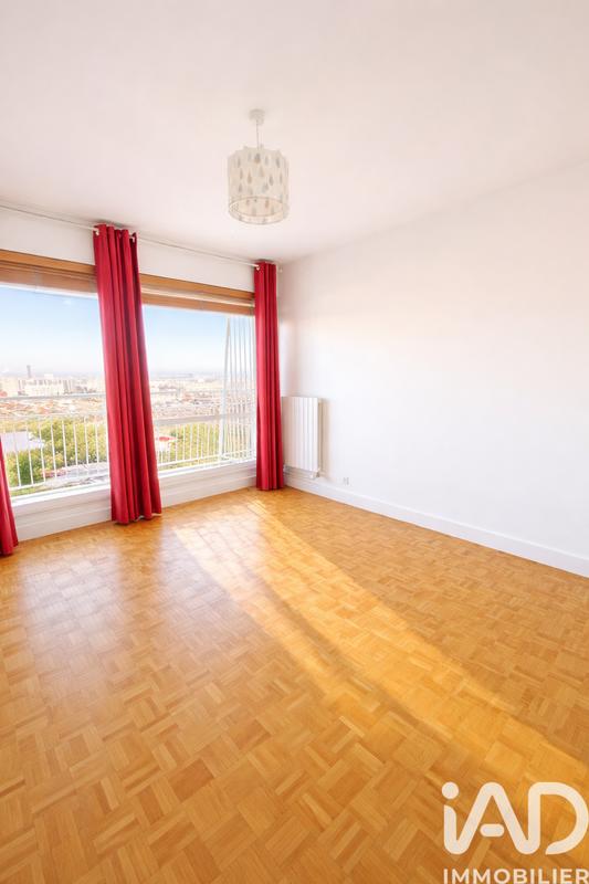 Appartement - 99 m² - 5 pièces