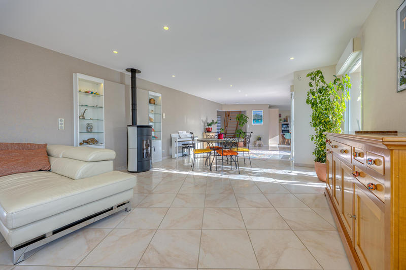 Villa - 250 m² - 5 pièces