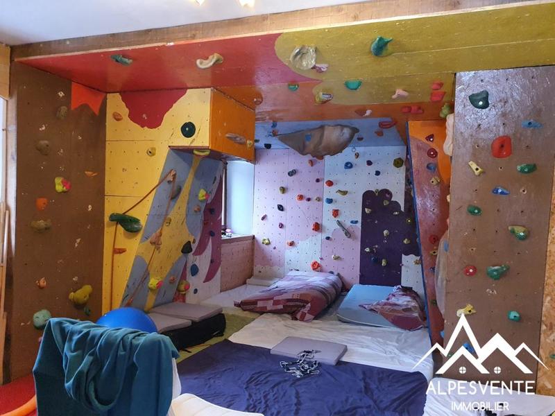 Maison - 162 m² - 4 pièces