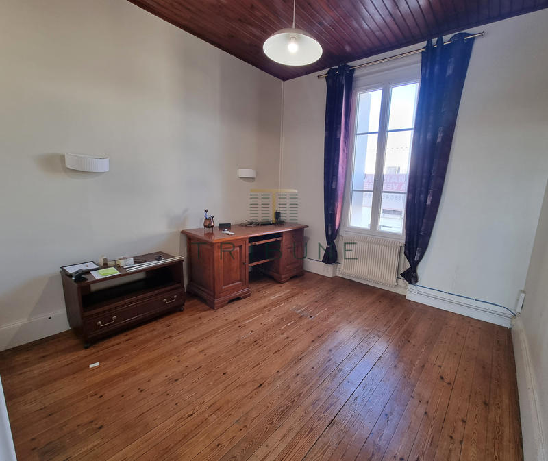 Maison - 292 m² - 10 pièces