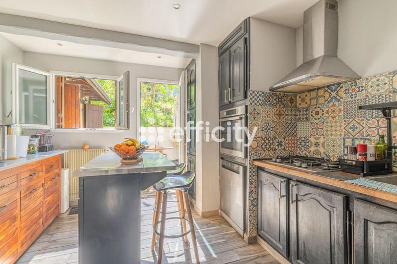 Maison - 115 m² - 6 pièces