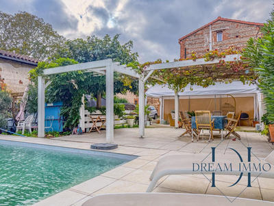 Maison - 190 m² - 7 pièces