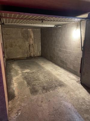 Parking / Garage - 14 m²