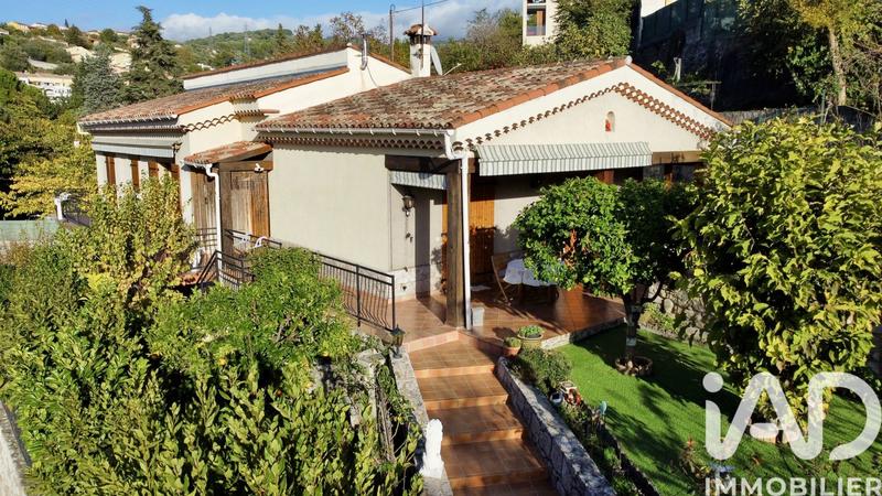 Maison - 115 m² - 4 pièces