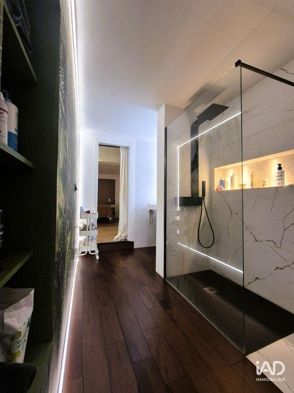 Maison - 204 m² - 6 pièces