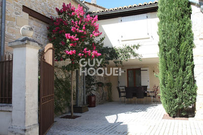 Maison - 220 m² - 5 pièces