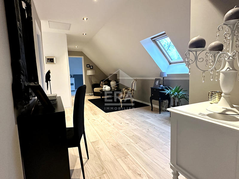 Maison - 155 m² - 6 pièces