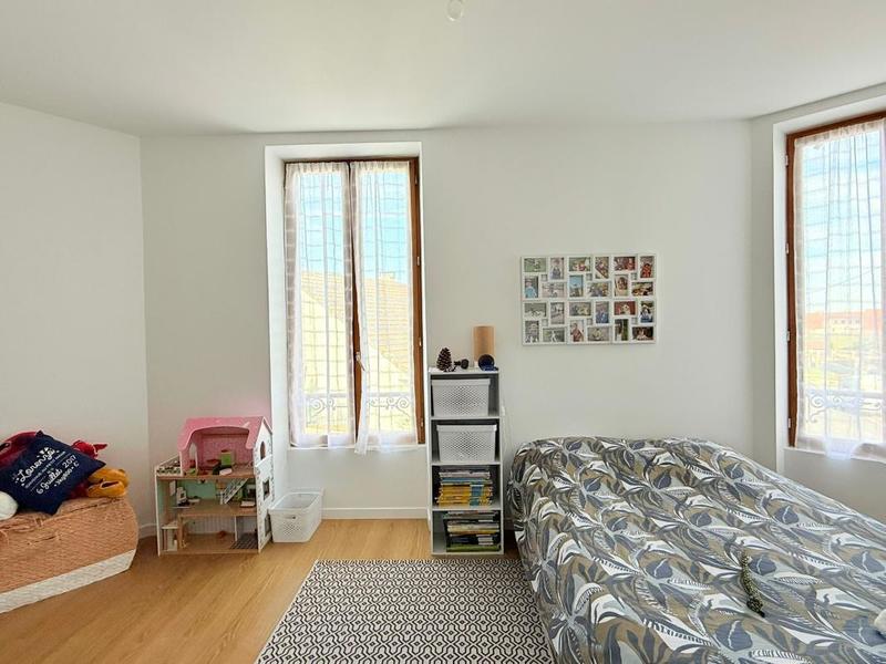 Maison - 120 m² - 5 pièces