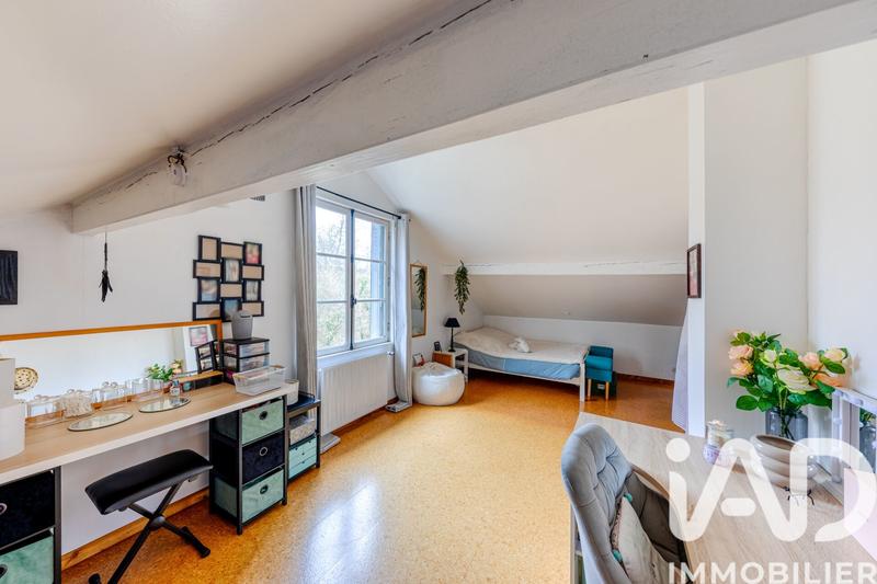 Maison - 198 m² - 8 pièces