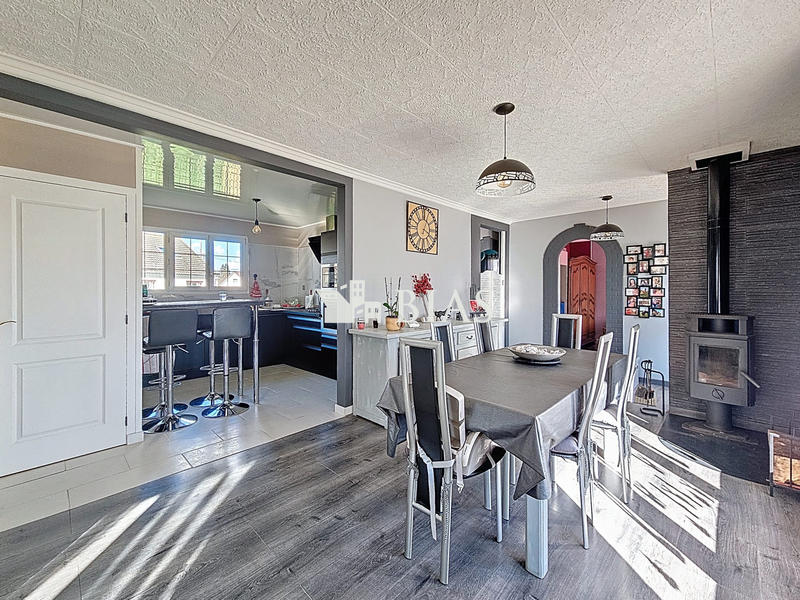 Maison - 76 m² - 4 pièces