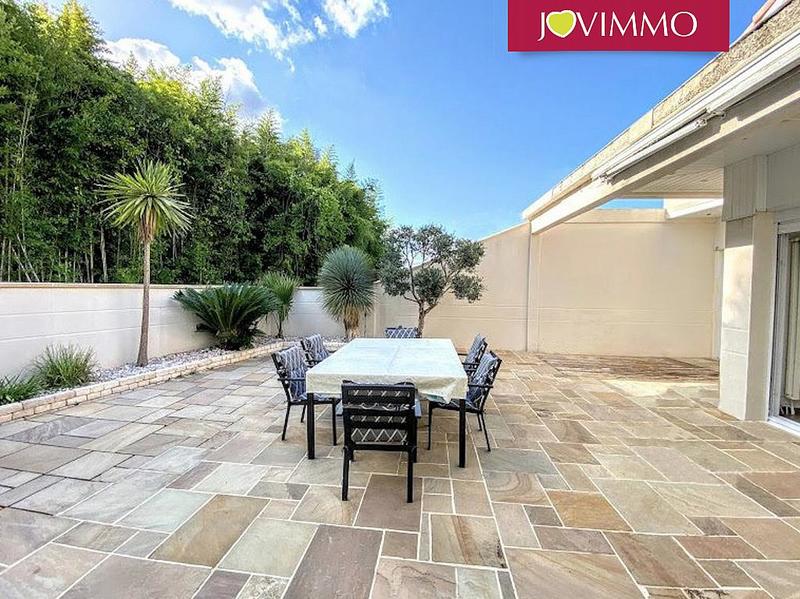 Maison - 181 m² - 5 pièces