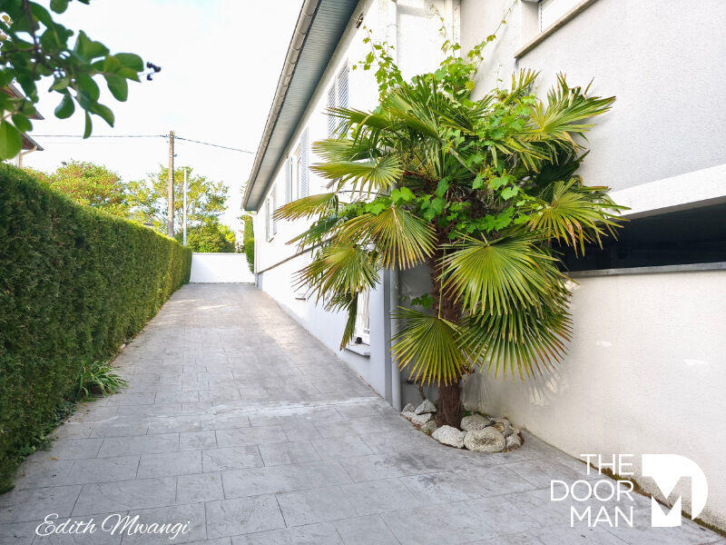 Maison - 160 m² - 6 pièces