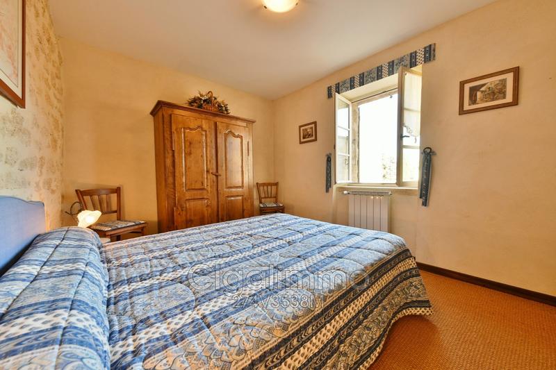 Maison en pierre - 235 m² - 9 pièces