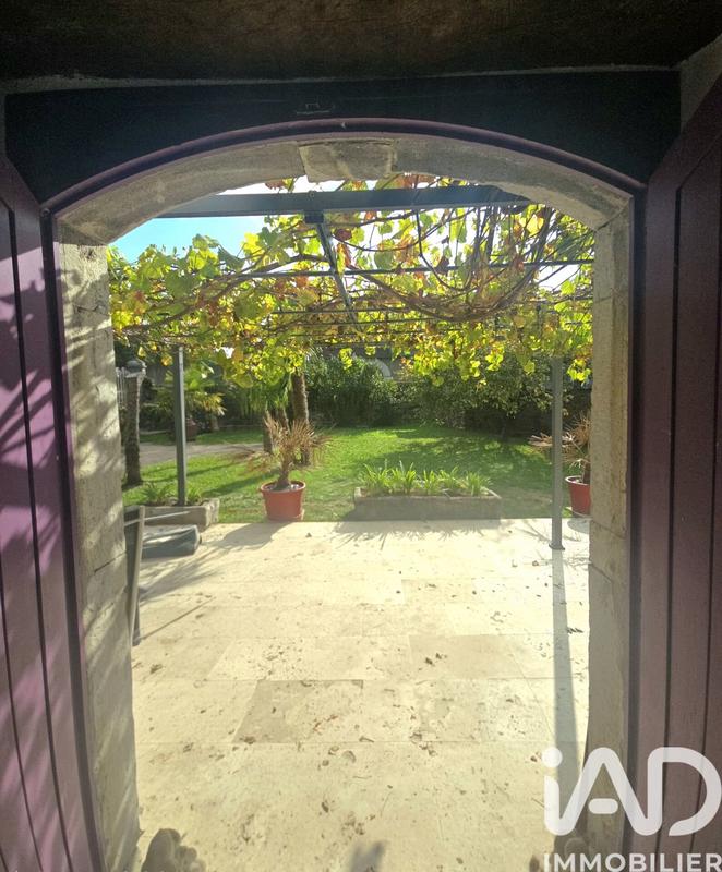 Maison - 253 m² - 8 pièces