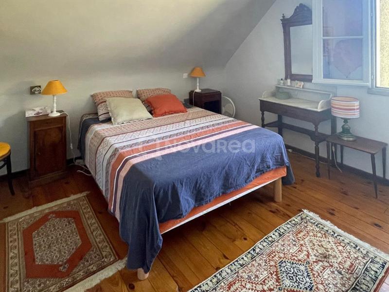 Maison - 219 m² - 7 pièces