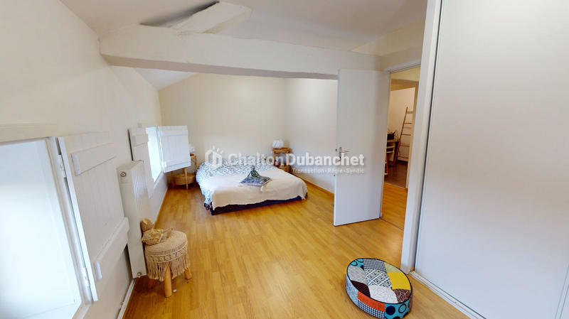 Appartement - 195 m² - 8 pièces