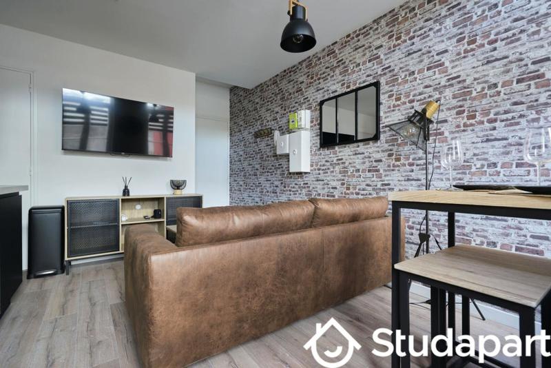 Chambre - 10 m² - 1 pièce