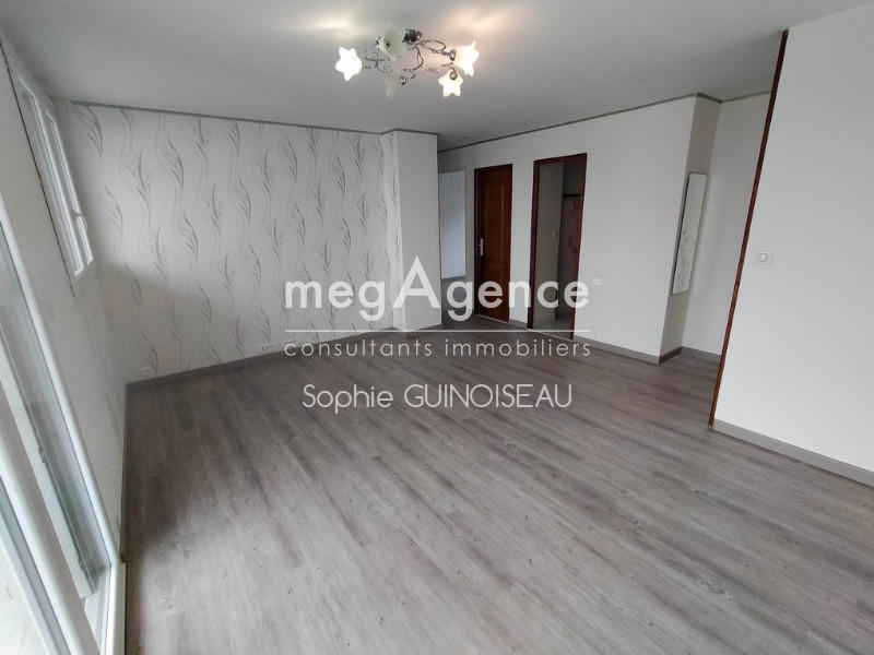 Appartement - 77 m² - 5 pièces