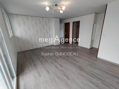 Appartement - 77 m² - 5 pièces