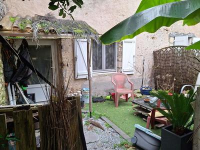 Immeuble - 162 m² - 8 pièces