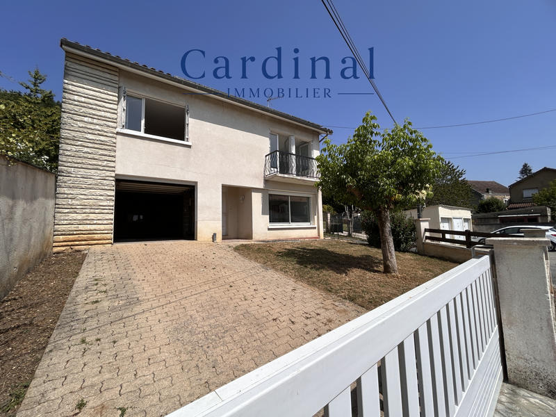 Maison - 90 m² - 5 pièces