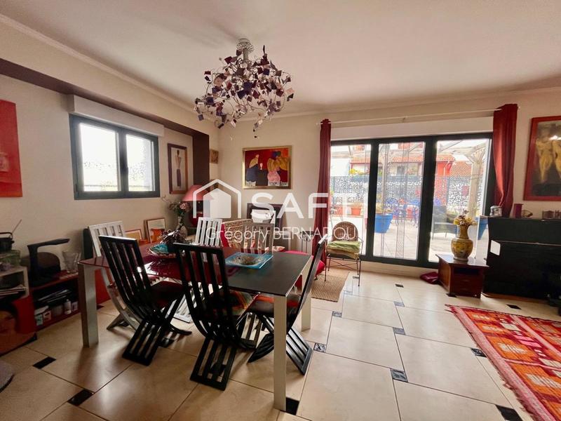 Appartement - 163 m² - 5 pièces