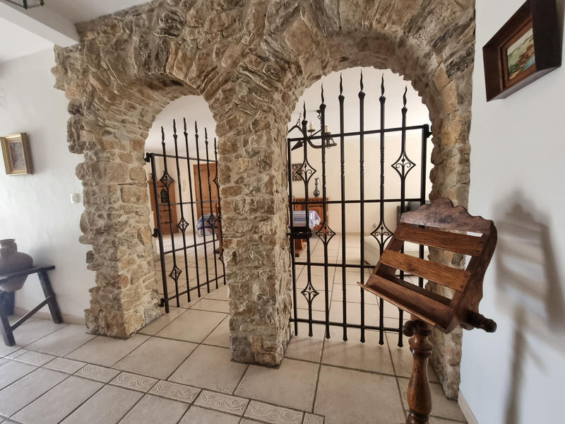 Propriété - 270 m² - 8 pièces