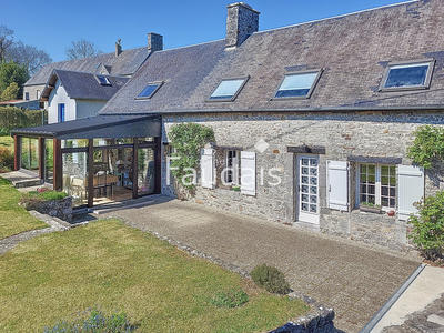 Maison - 139 m² - 5 pièces