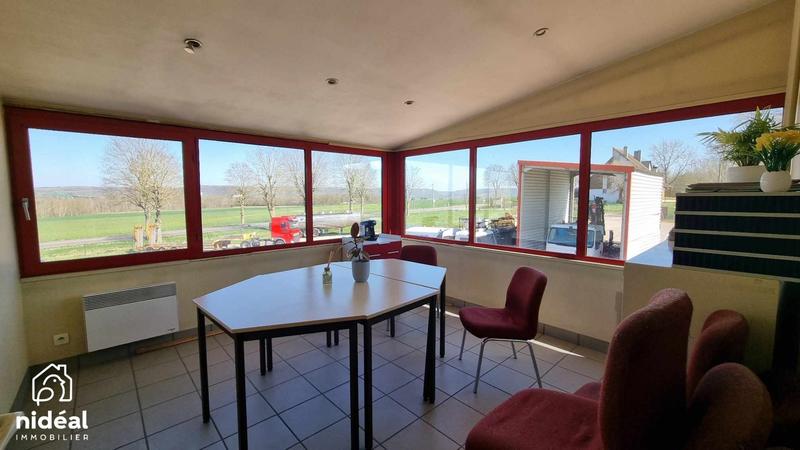 Local d'activités - 1 000 m² - 10 pièces