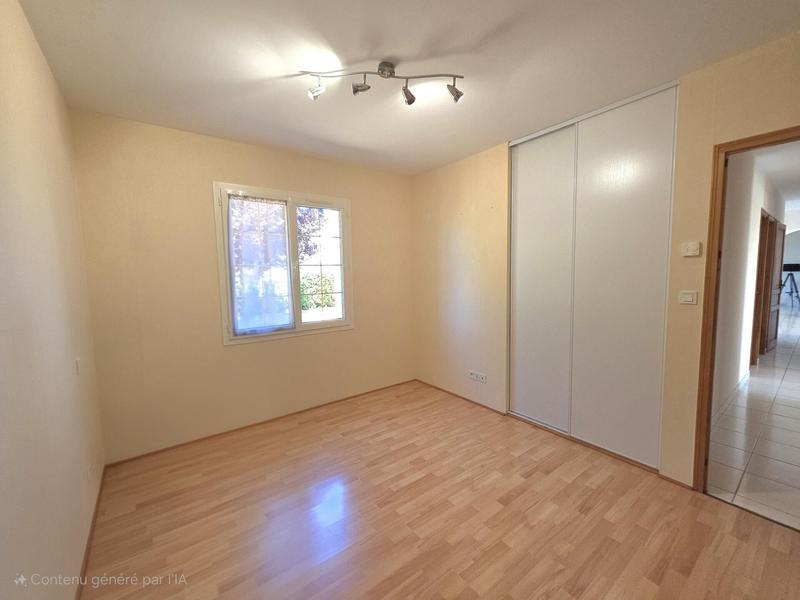 Maison - 140 m² - 5 pièces