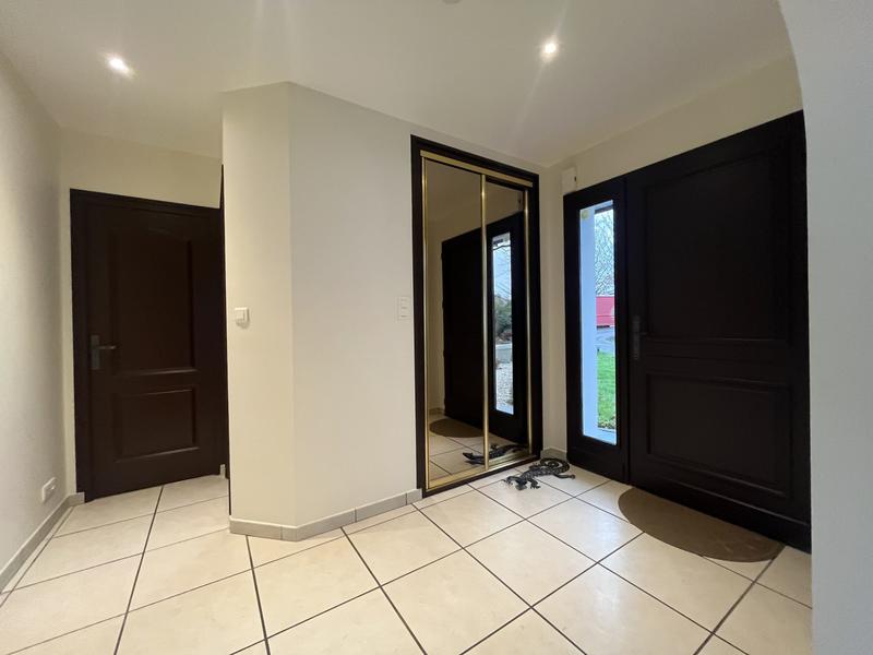 Maison - 200 m² - 9 pièces