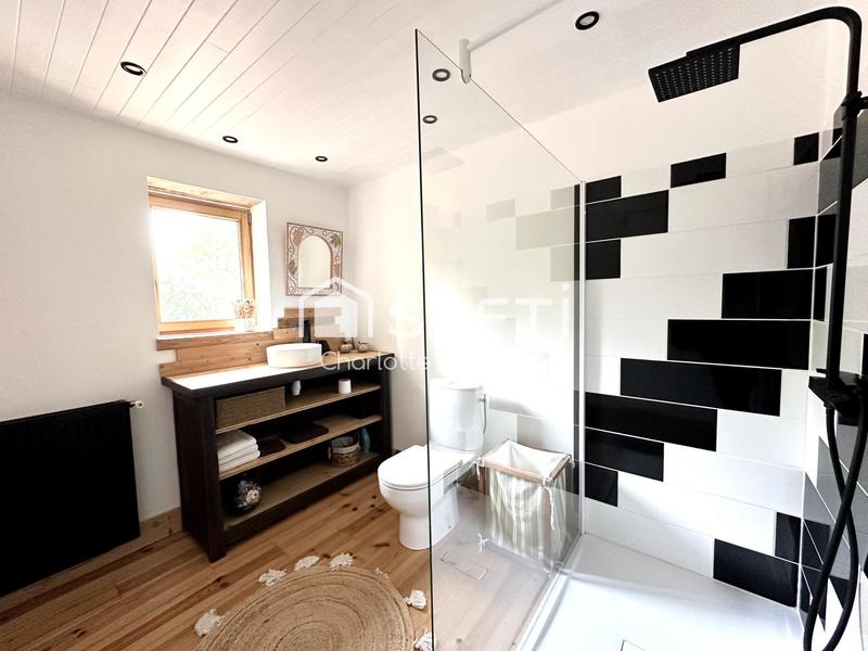 Maison - 282 m² - 7 pièces