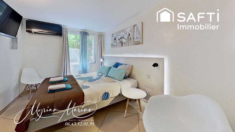 Maison - 308 m² - 12 pièces