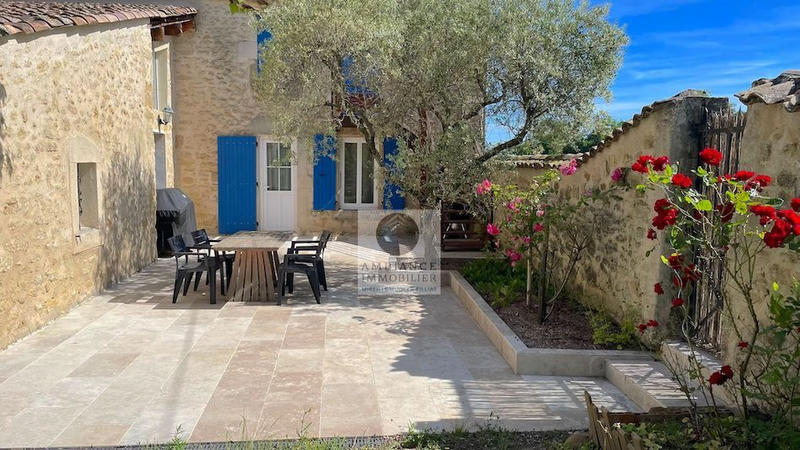 Maison - 236 m² - 7 pièces