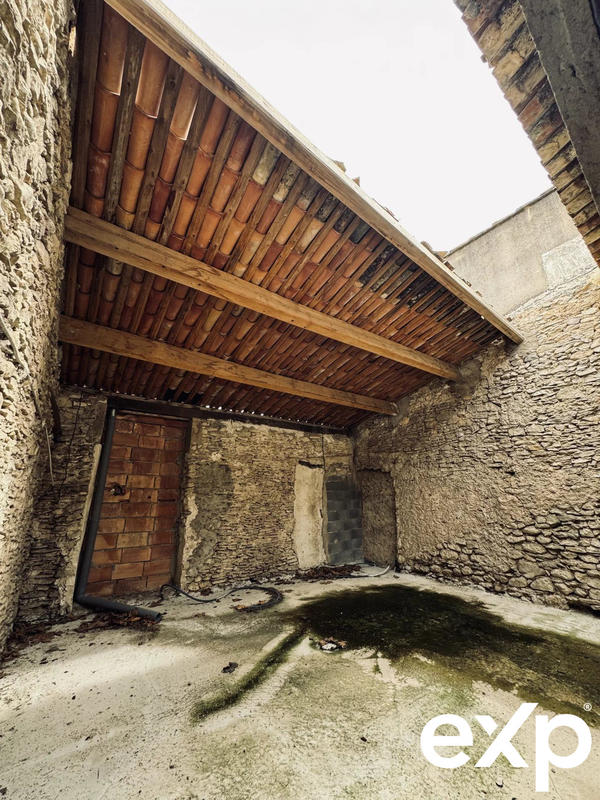 Maison traditionnelle - 251 m² - 5 pièces