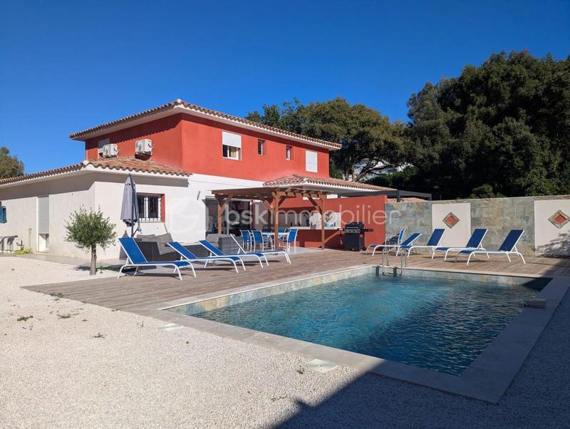 Maison - 115 m² - 4 pièces