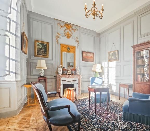 Manoir - 1 700 m² - 35 pièces