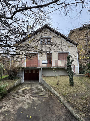 Maison - 140 m² - 5 pièces