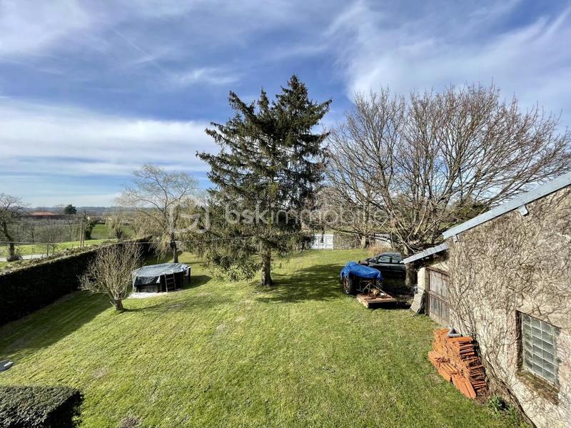 Maison en pierre - 186 m² - 7 pièces