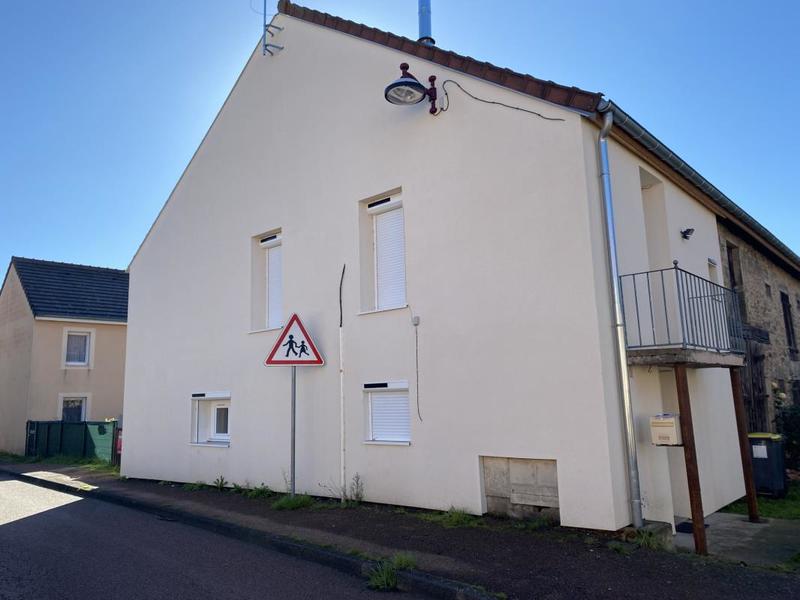 Maison de village - 85 m² - 4 pièces