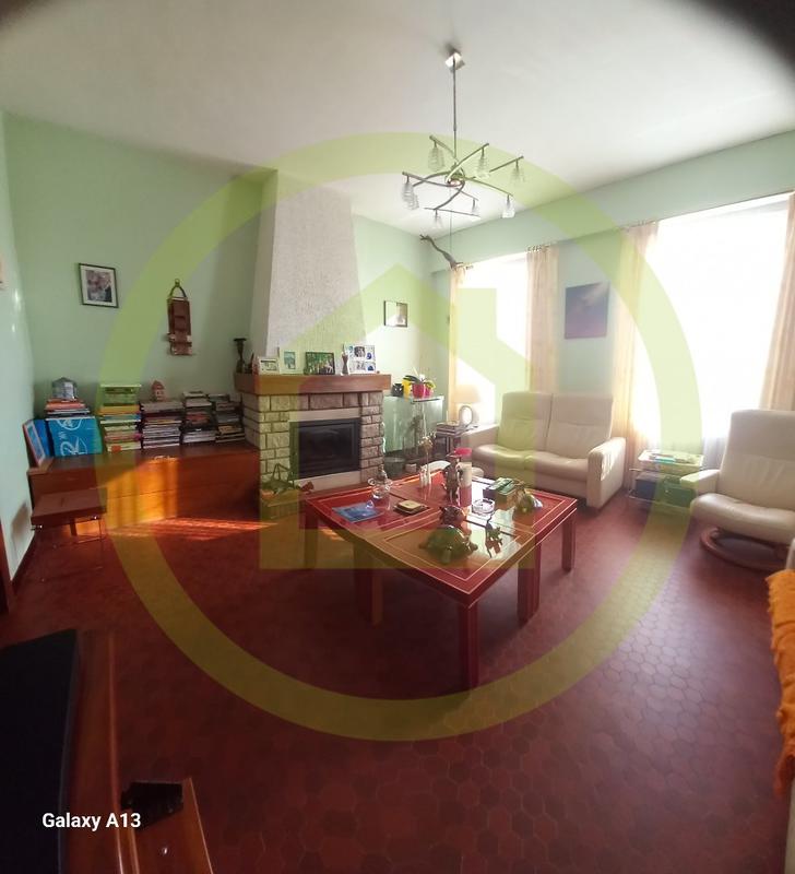 Maison - 193 m² - 8 pièces