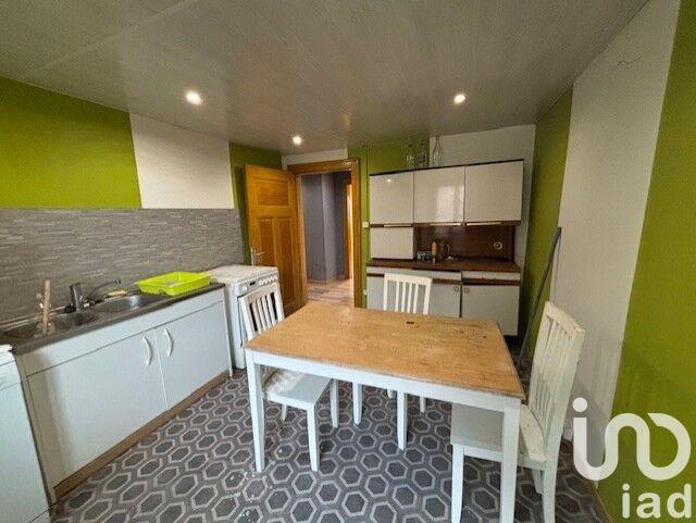 Maison - 207 m² - 7 pièces