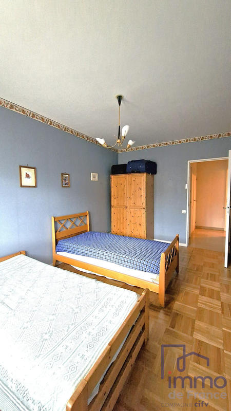 Appartement - 106 m² - 5 pièces