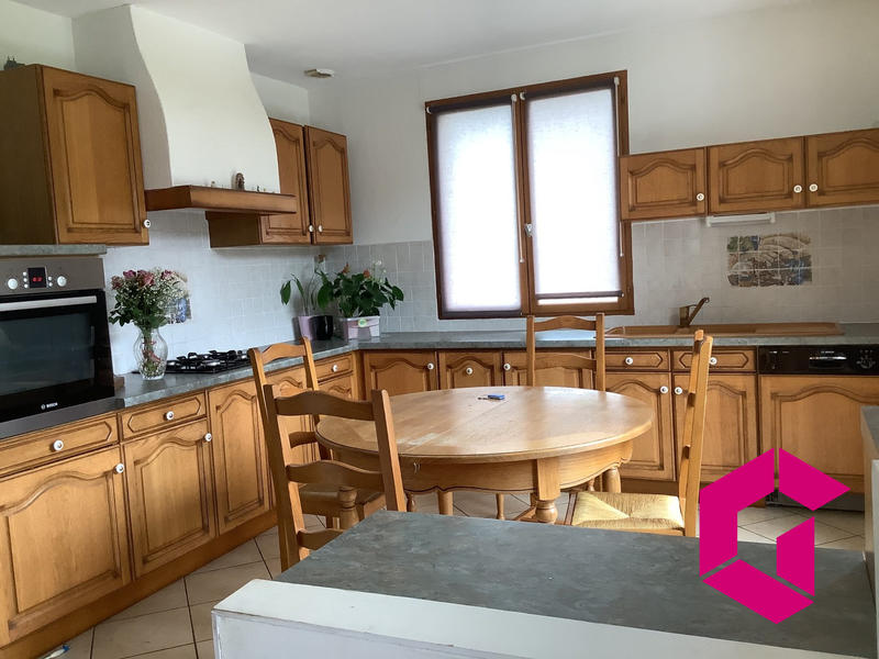 Villa - 151 m² - 6 pièces